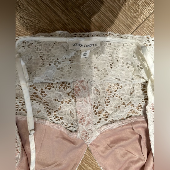 Lace crop top / bralette - Picture 4 of 4